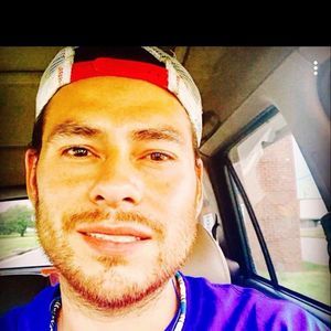 Meet your Posher, Derrick